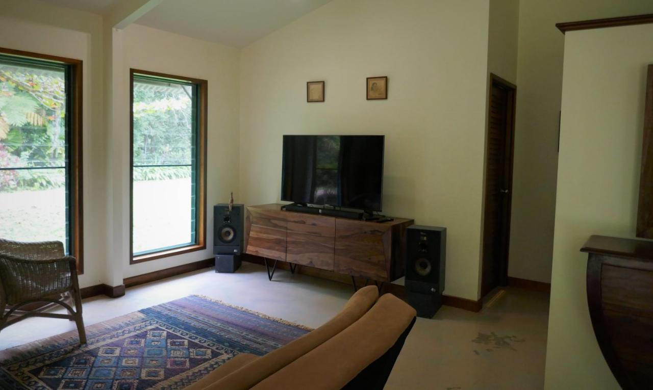 Fanpalm Creek Hideaway Villa Diwan Екстериор снимка